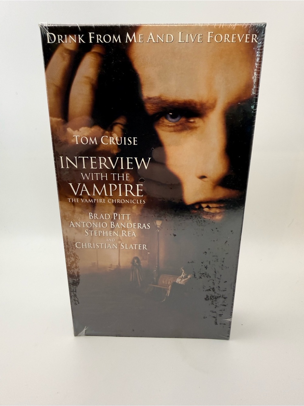 Interview With The Vampire VHS
SEALED Watermarks WHV
Stamp Tom Cruise Brad Pitt